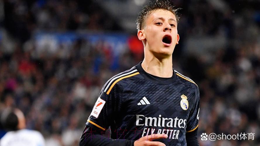 米体:低额违约金吸引力太大 皇马加入居勒尔竞争 米体:低额违约金吸引力太大 皇马加入居勒尔竞争